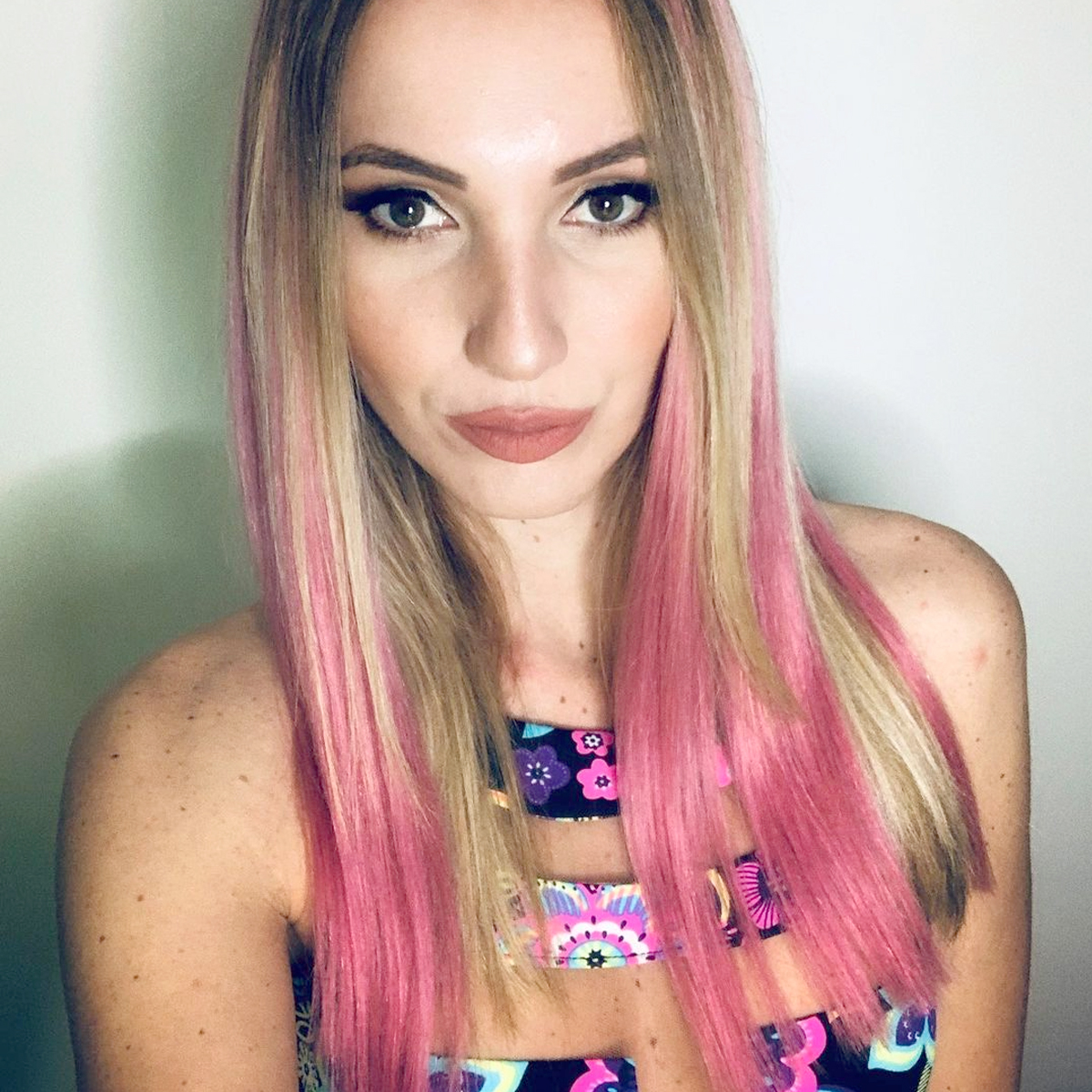 Pink hair extensions: mermaid color, pastel and light